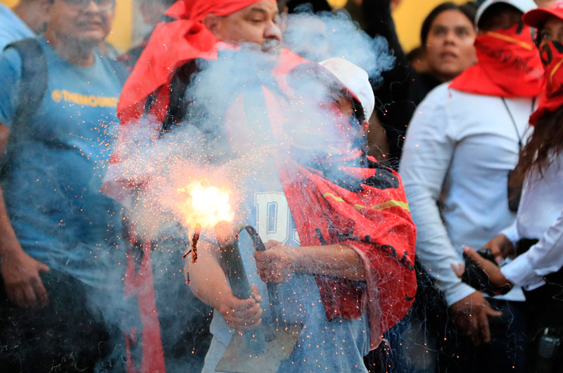 Alcalde de Tegucigalpa pide mantenerse en "insurrección pacífica permanente"