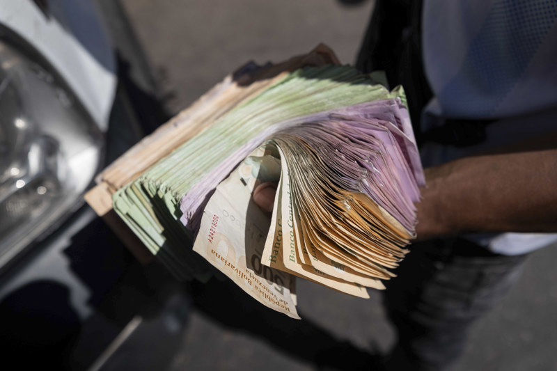 Precios altos y dólar encarecido marcaron la Navidad en Venezuela