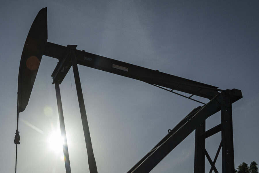 Petroleras de EE.UU. "no entrarán" pronto en Venezuela, pese al deseo de Trump: expertos