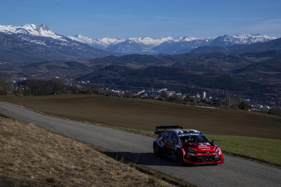 El piloto sueco Oliver Solberg consolida su liderato en el Rally de Montecarlo