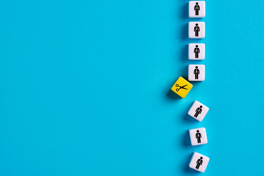 Seis de cada 10 despedidos en El Salvador laboraban en el sector de servicios