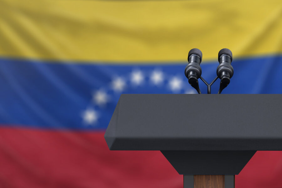 Periodistas venezolanos exigen libertad de los presos y de prensa para la democracia real