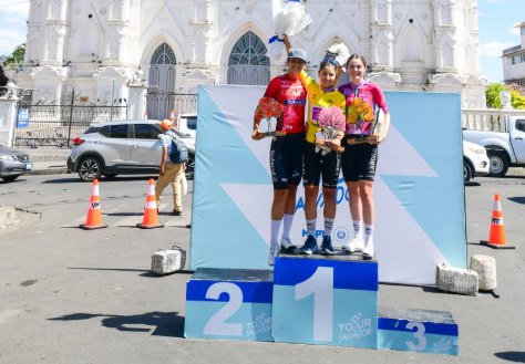 Paula Patiño es la campeona del Tour El Salvador 2026;  Jessenia Meneses lideró la cuarta etapa