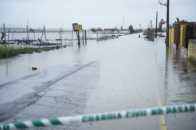 Temporal obliga a aplazar partidos de la Liga española en Andalucía