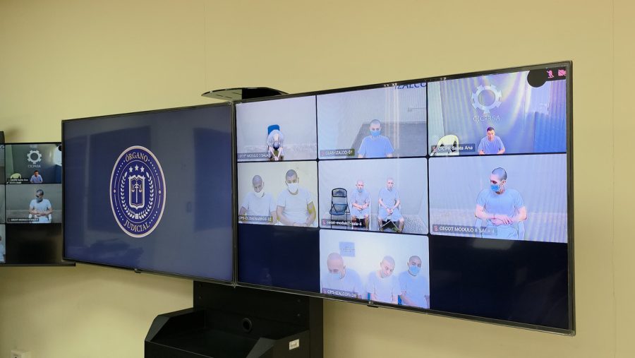 Dos expolicías enfrentan juicio por ingresar celulares, drogas y cargadores a bartolinas en Usulután