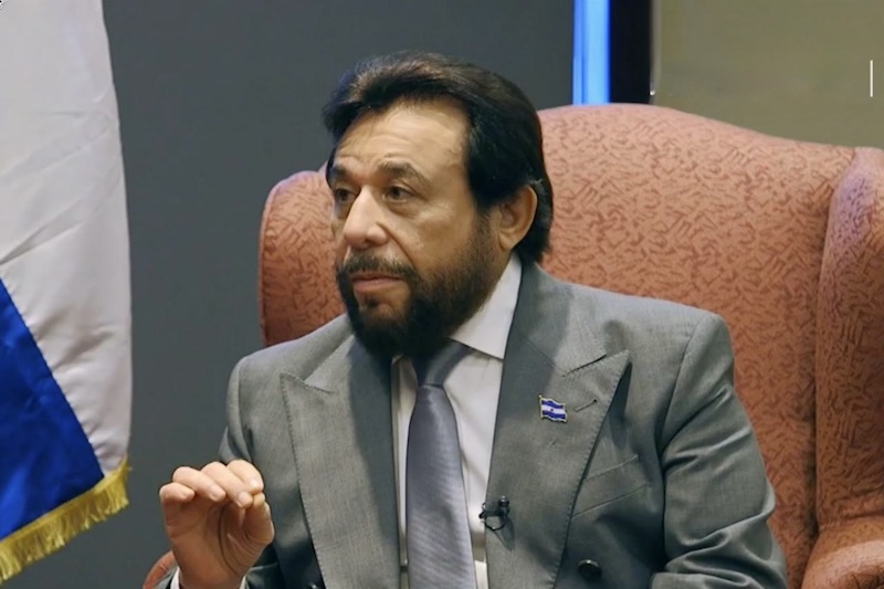 Ulloa dice que la relación de El Salvador con Chile la frenó el expresidente Boric por ideología